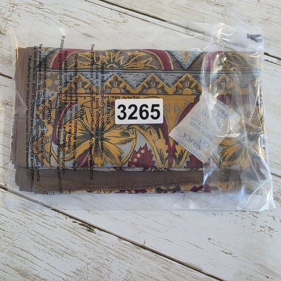 Vintage Oscar De la Renta Silk Scarf Made in Japan Classic Quiet Luxury Designer - Picture 10 of 10